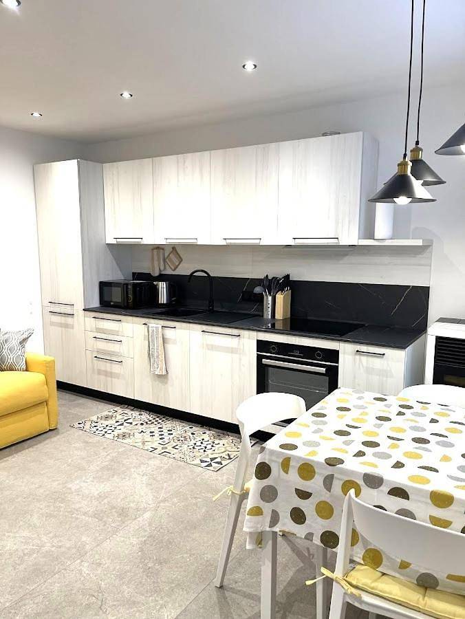 Gîte pour 3 personnes, avec jardin et vue, adapté aux familles dans Varena - 3