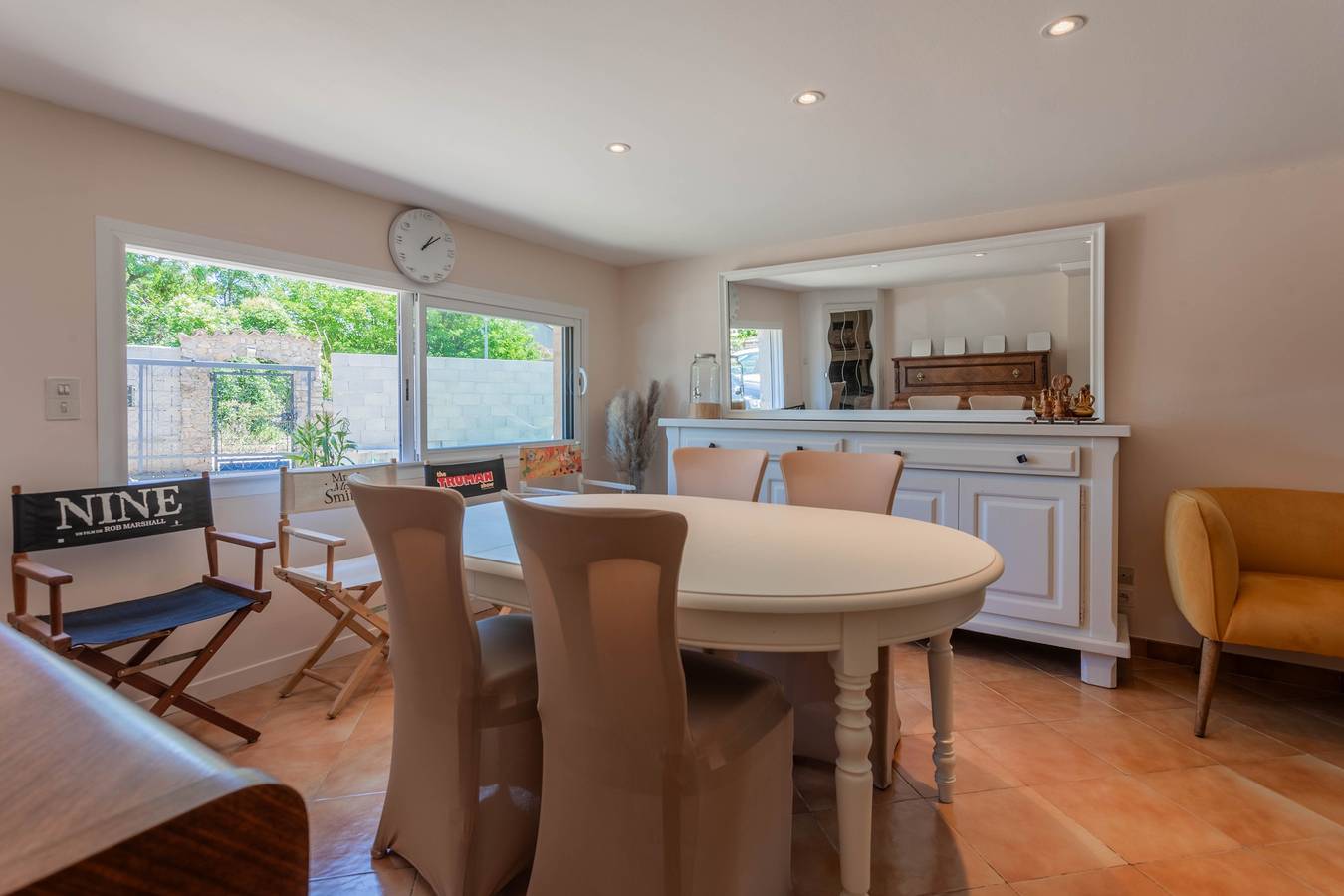 'Rez De Villa' with Private Terrace and Wi-Fi in Le Luc, Draguignan region