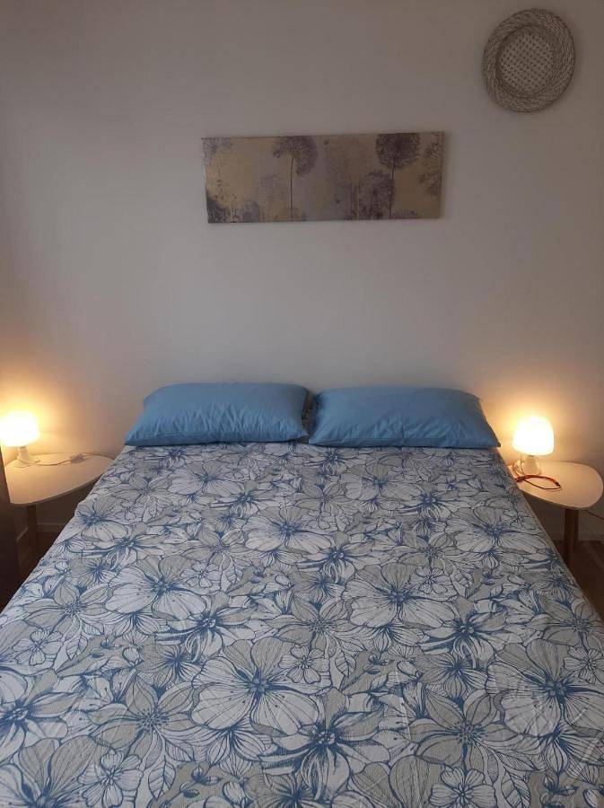 Appartement entier, One-Bedroom Apartment in Joué-lès-Tours, Région de Tours
