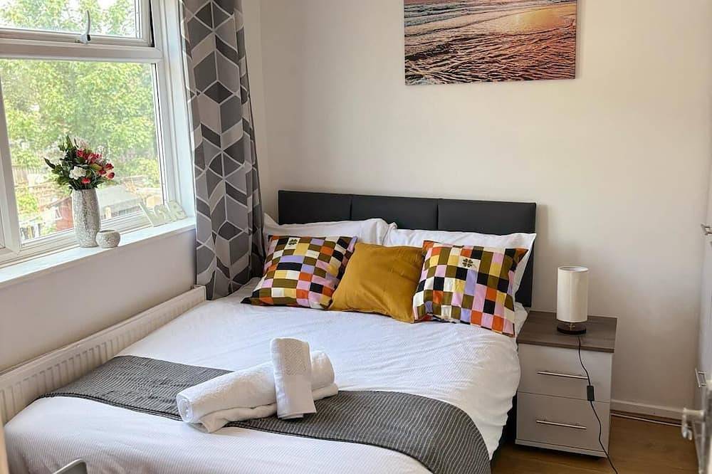 \n\tj&J Contractors or family stays\n4-Bedroom Serviced accommodation  in Bexley, Londres