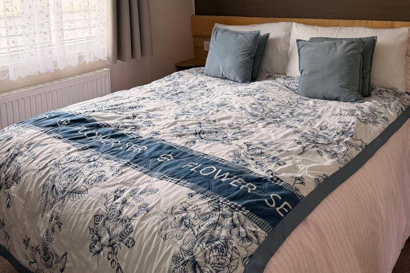 Shorefield Country Park Sleeps 6, Passes Included! in Milford-on-Sea, New Forest