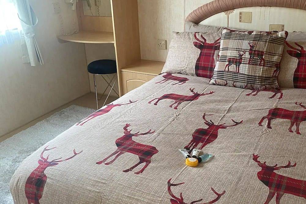 Spacious Holiday home on the stunning Scottish shores of Loch Ryan in Dumfries and Galloway