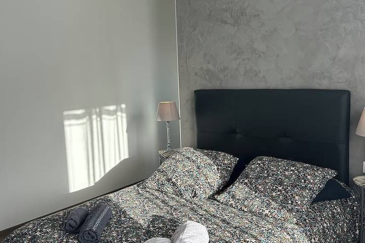 Location de vacances pour 8 personnes, avec terrasse à Le Roc - 3