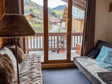 Gîte pour 6 personnes, avec balcon et piscine, animaux acceptés dans Office De Tourisme De Notre Dame De Bellecombe