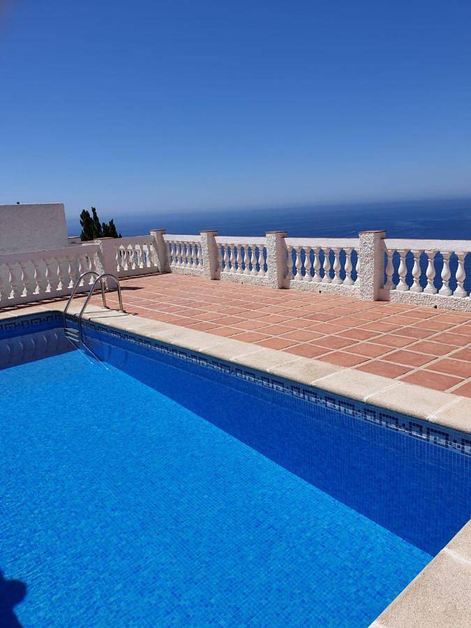 Chalet para 4 personas, con piscina además de vistas y terraza en Costa Tropical - 2