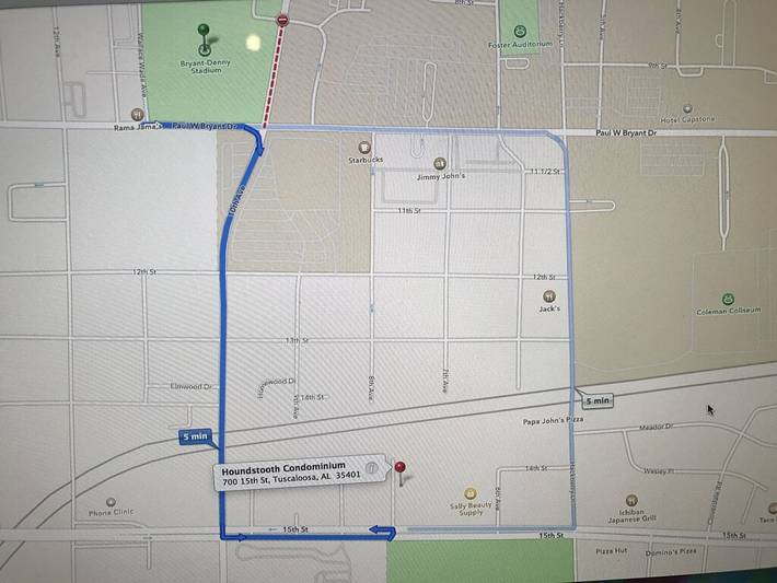 Vacation rental for 6 people, with pool and balcony in Tuscaloosa