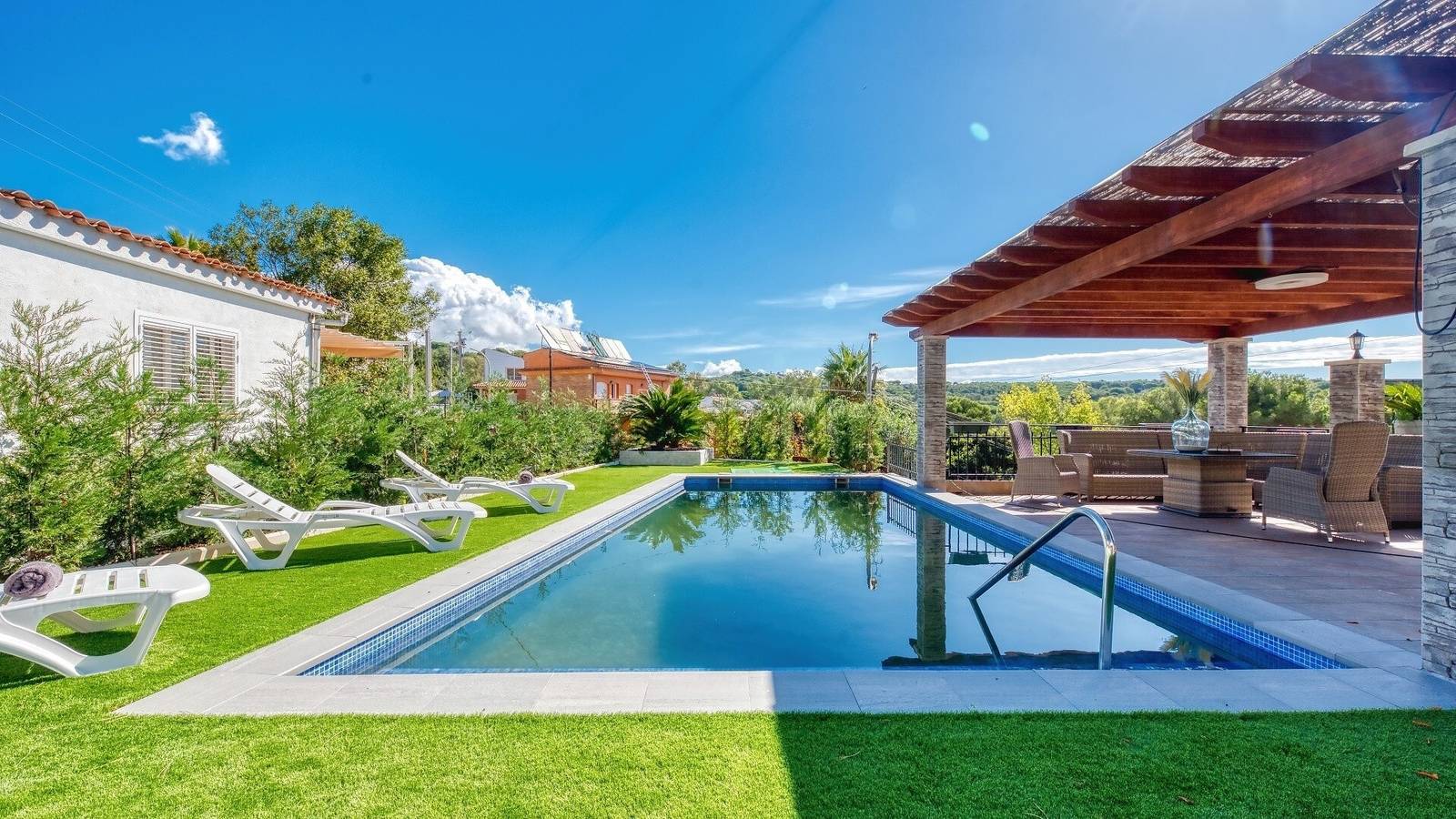 Villa "Costacabana - Villa Palmera" con piscina privada y Wi-Fi in Roca Grossa, Lloret de Mar