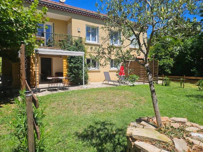 Appartement de vacances pour 4 personnes, avec Terrasse et Jardin