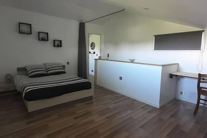 Gîte pour 5 personnes, avec jardin à Clonas-sur-Varèze - 3