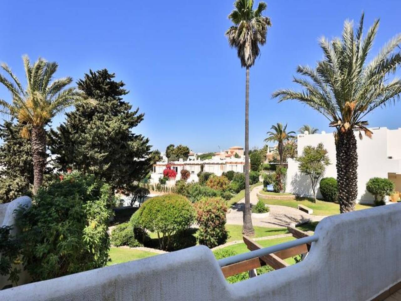 Ganze Wohnung, Villa in Ferragudo nahe Caneiros Strand in Ferragudo, Faro Distrikt