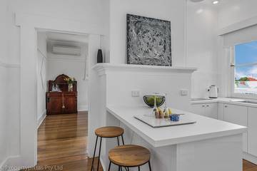 Holiday Home for 8 People in Hobart, Tasmania, Photo 1