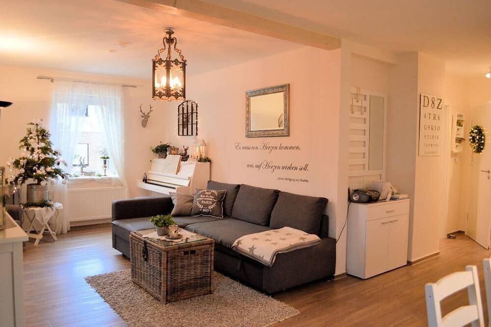 Ganze Wohnung, Ferienwohnung neu renoviert in Waldrandlage in Bad Laasphe, Kreis Siegen-Wittgenstein