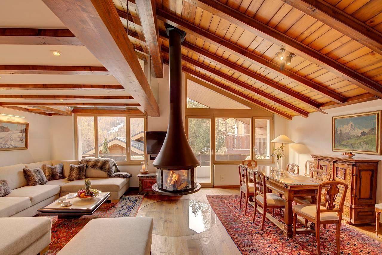 Ganze Ferienwohnung, Penthouse Zen Zermatt, 100m von Ski Lift und Piste in Zermatt, Walliser Alpen