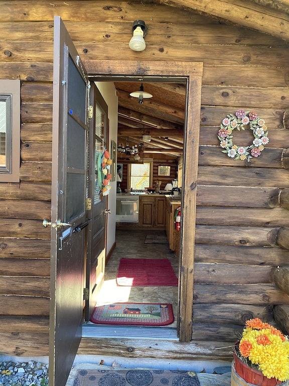 Lake House for 4 Guests in Vermont, USA