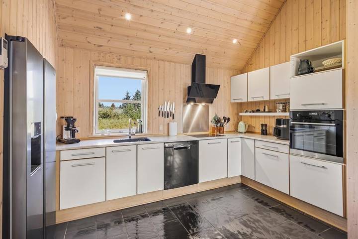 Villa für 10 Personen, mit Balkon/Terrasse und Whirlpool sowie Sauna in Blavand - 3