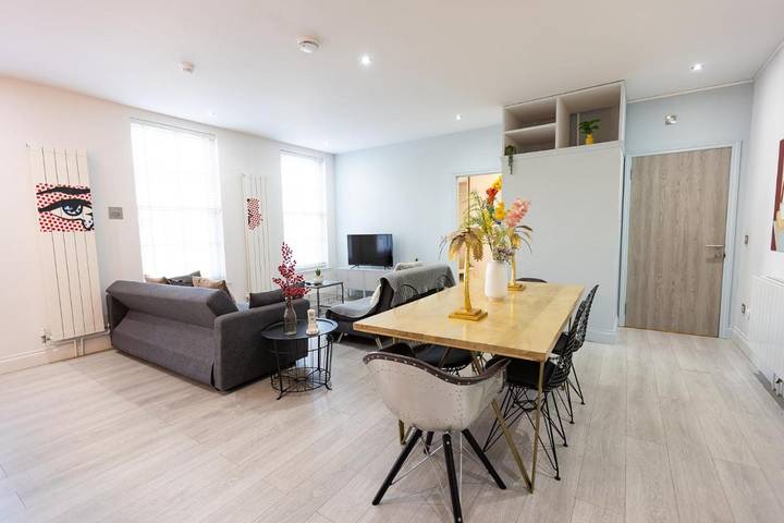 Last minute apartment for 5 people, with View in Norwich