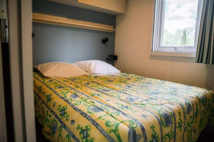 Camping pour 4 personnes, avec piscine et terrasse à Cannes - 2