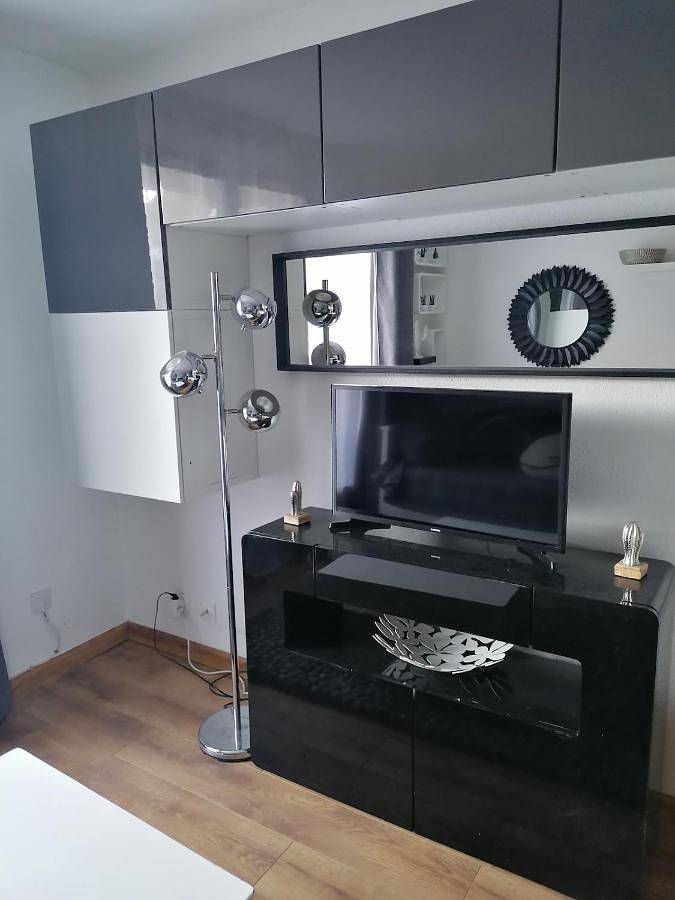 Gîte pour 4 personnes, avec terrasse et vue dans Cinéma L'Aiguille