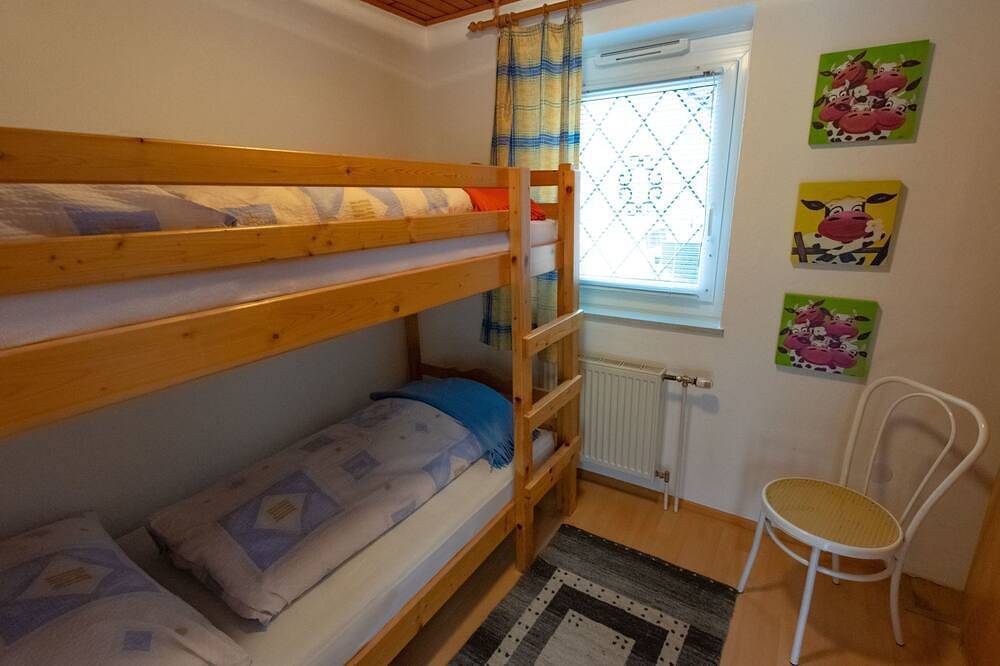 Ganze Wohnung, Geräumige Ferienwohnung mit zwei Schlafzimmern in Flattach, Bezirk Spittal an der Drau