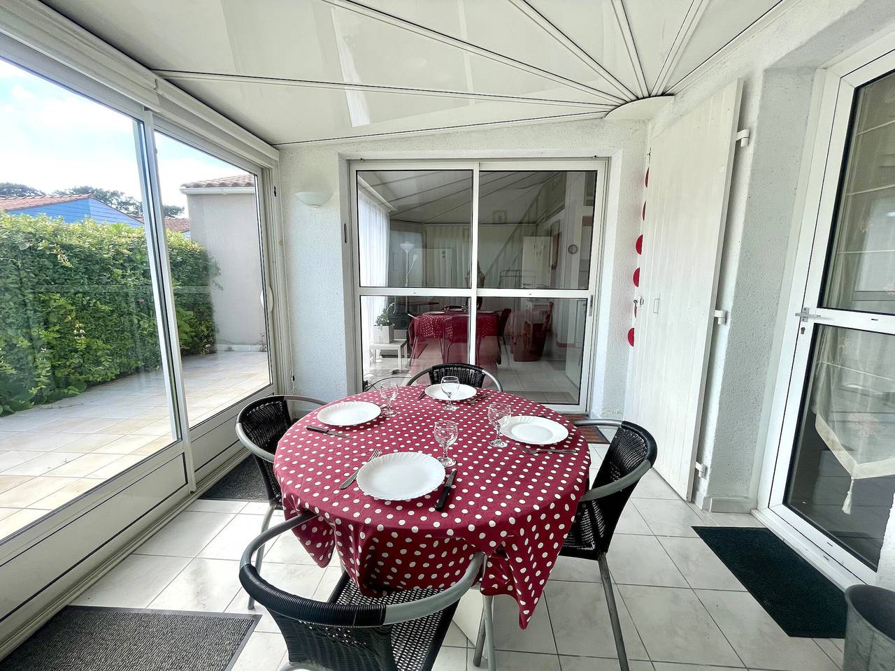Acogedora casa T3 con jardín cerca de la costa, playa y comercios in Château-d'Olonne, Vandea