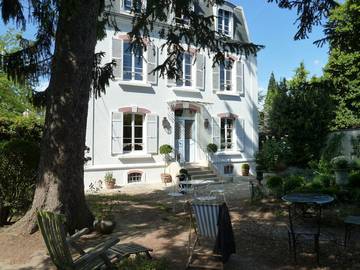 Chambre d’hôte pour 4 personnes, avec jardin dans les Hauts-de-Seine
