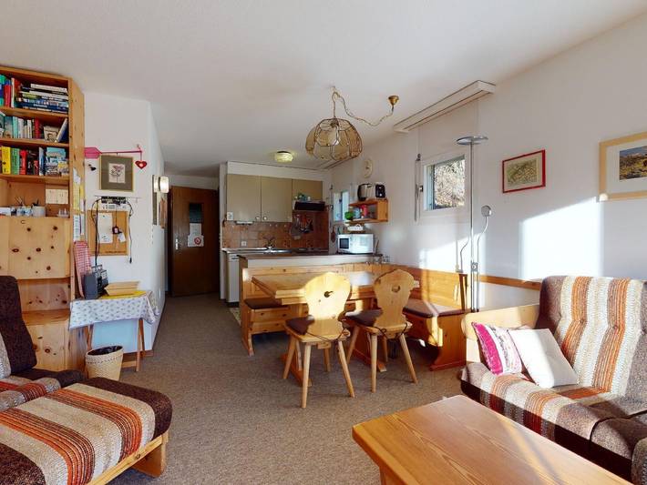 Ganze Ferienwohnung, Soras Zerbe/Hirth - 2 Zimmerwohnung - 4 Betten in Surses, Albula