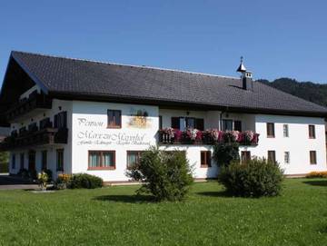 Hütte für 3 Personen, mit Balkon und Garten im Salzkammergut