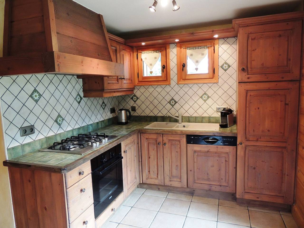 4* Chalet in Les Gets, comfort and quiet, 4 ensuite rooms, near slopes in Les Gets, Les Portes du Soleil