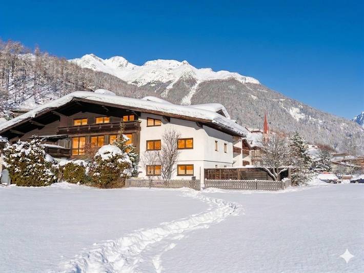 Ferienwohnung für 8 Personen, mit Balkon und Terrasse