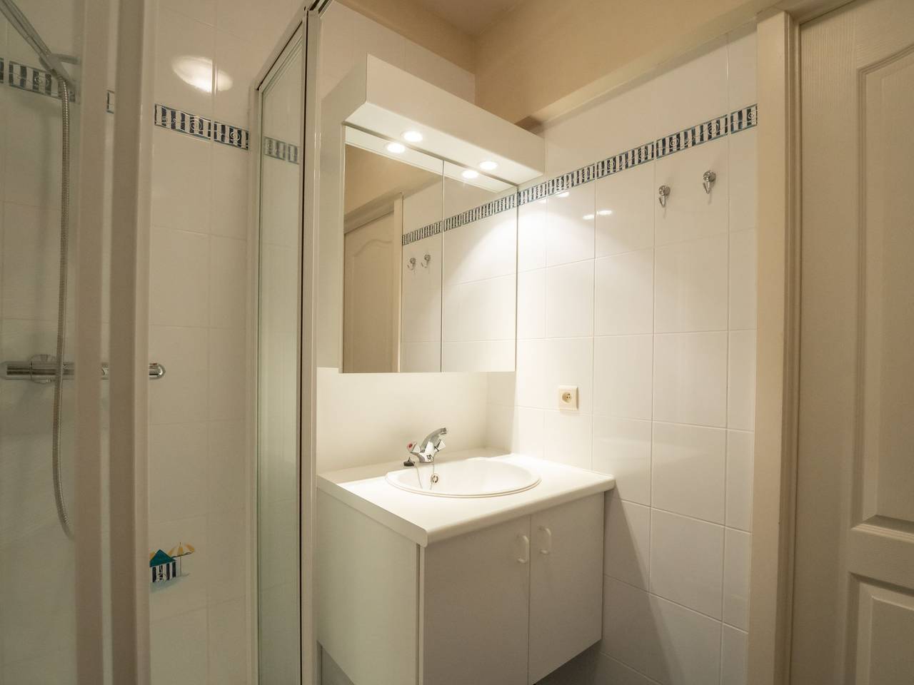 Entire apartment, Green Garden Vx 105 with pool view in De Haan, Belgian Coast