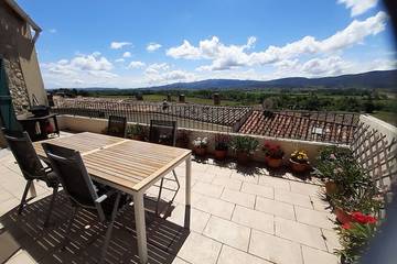 Gîte pour 6 personnes, avec terrasse, animaux acceptés à Marseillette