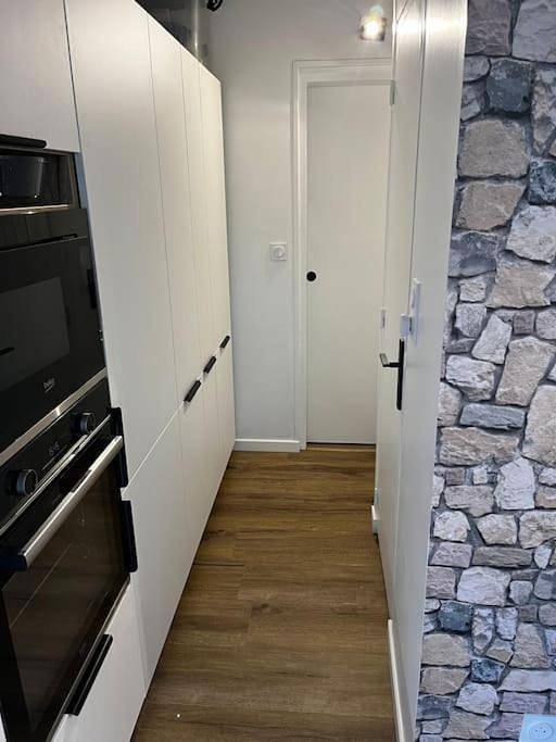 Two-Bedroom House in Royère-de-Vassivière, Parc Naturel Régional de Millevaches en Limousin