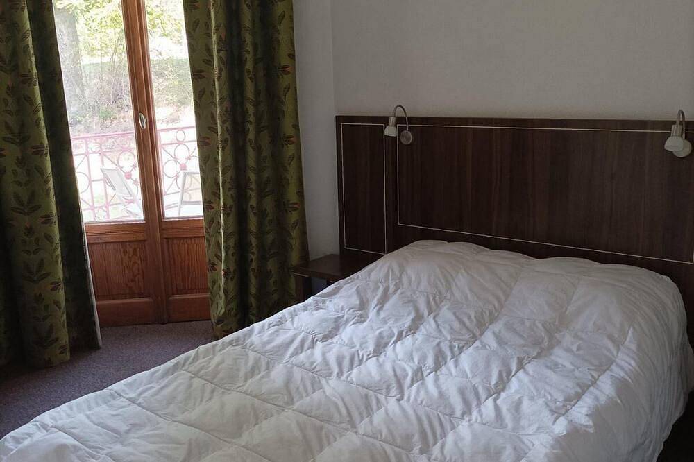 Ganze Wohnung, 2te Etage, schwimmbad, hammam, terrasse, balkon, parkmöglichkeiten, fernseher, 55m², Pra Loup in Jausiers, Nationalpark Mercantour