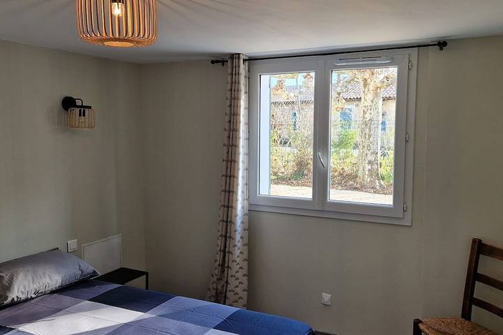 Location de vacances pour 8 personnes, avec jardin à Mollégès - 3