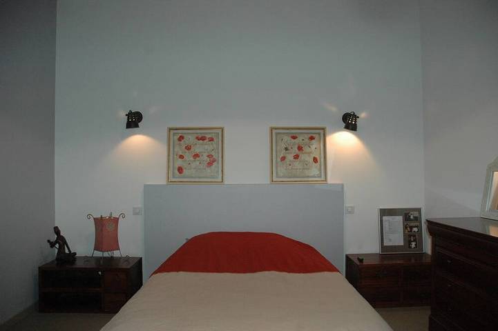 Gîte pour 10 personnes, avec jardin et terrasse à Caderousse - 4