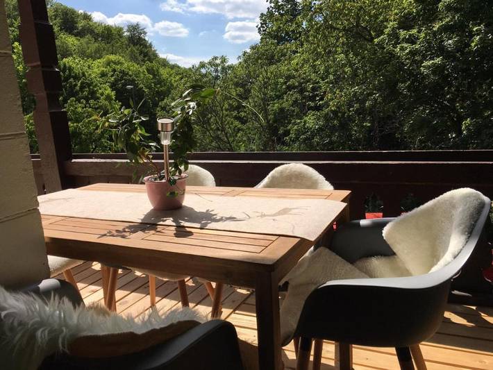 Ferienwohnung für 4 Personen, mit Whirlpool und Sauna sowie Garten in Loschwitz