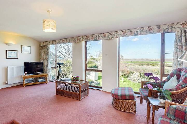 Cottage for 8 people, with garden in Blakeney