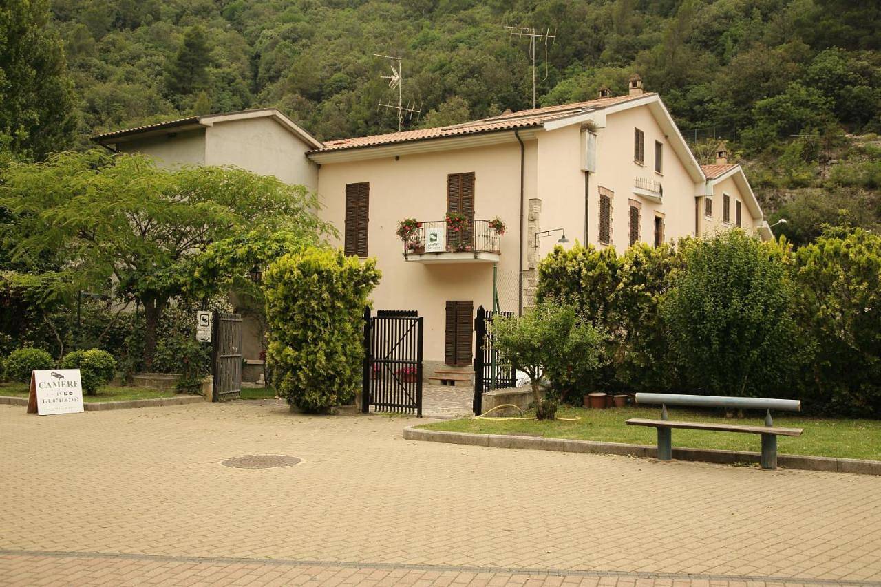Deluxe Double Room with Balcony in Terni, Valnerina