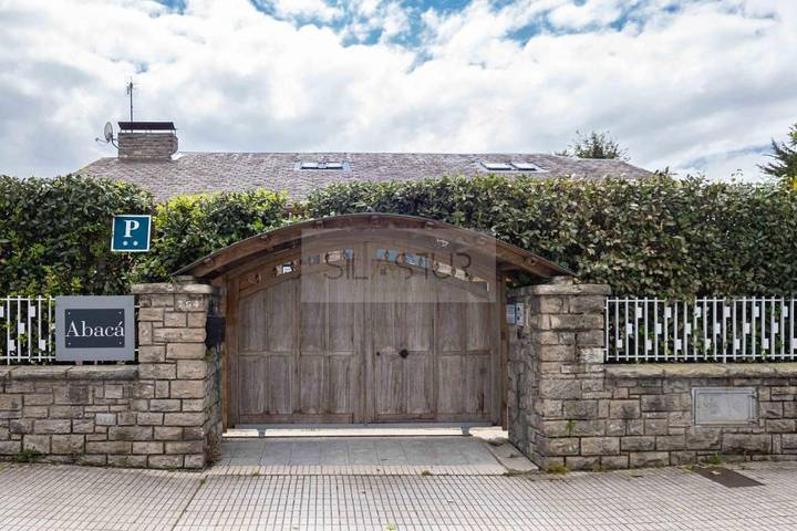 Casa de huéspuedes para 2 personas, con Terraza y Jardín en Gijón