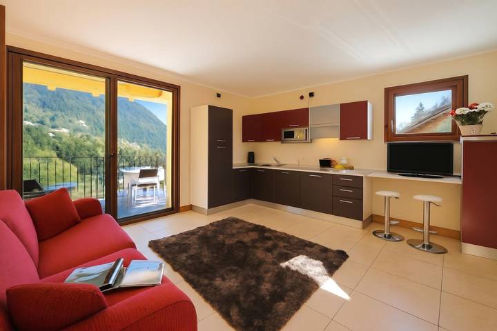 Hütte für 6 Personen, mit Seeblick und Pool sowie Terrasse am Comer See - 3