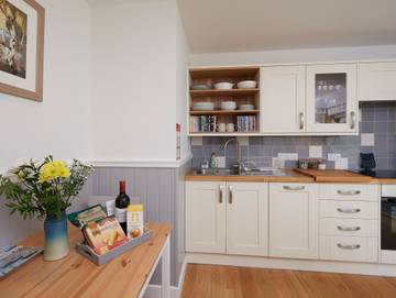 Log Cabin for 2 People in Highlands, Scotland, Photo 3