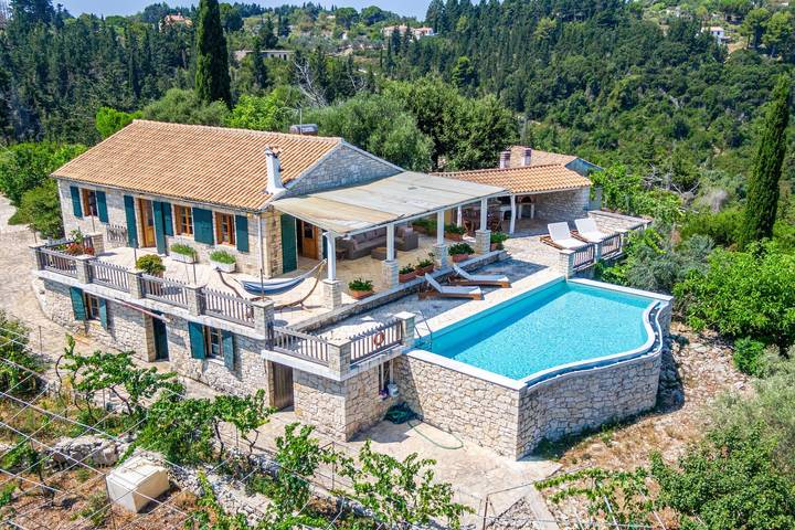 Villa 'Iremia Antipaxos' mit Meerblick, Wlan und Klimaanlage in Andipaxos
