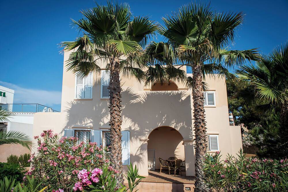 Ganze Wohnung, Can Ban, Vibe on the seafront! in Ses Figueretes, Ibiza Stadt