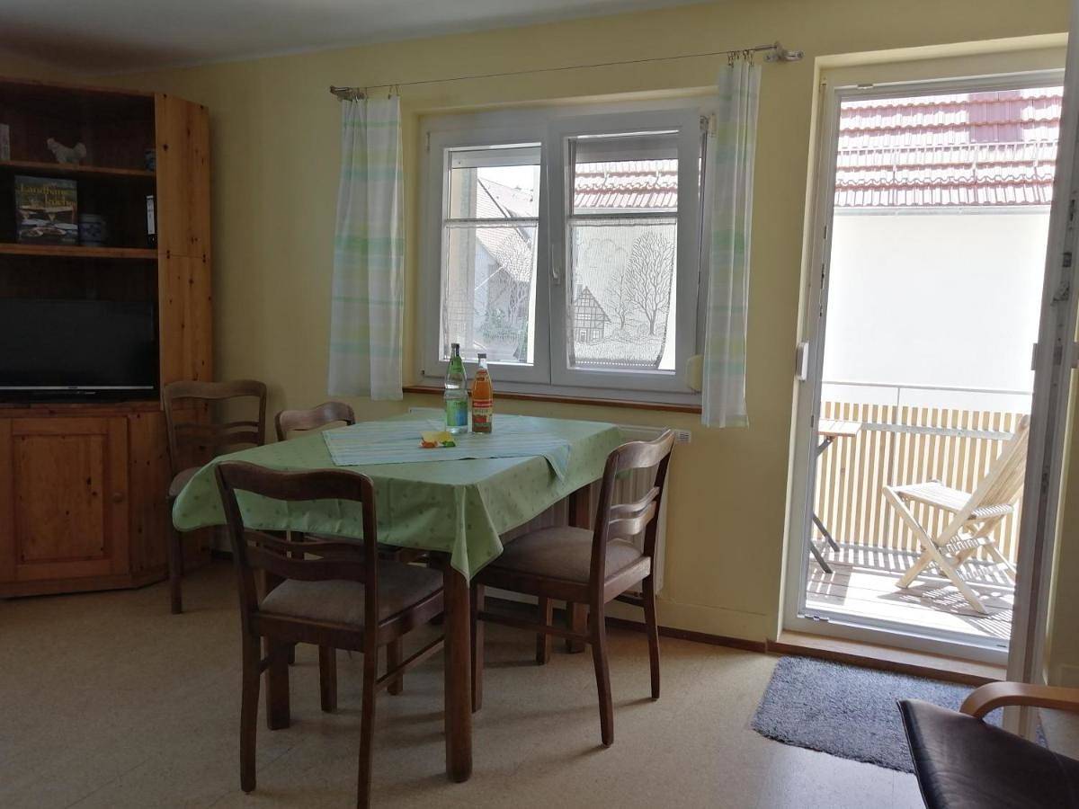 Geheel vakantieappartement, Double Room with Balcony in Tübingen, Neckar-Alb