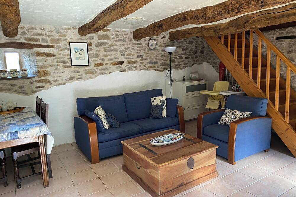 Gite breton traditionnel de haute qualité à Gomene, piscine, Wi-Fi et jardins in Gomené, Région de Dinan