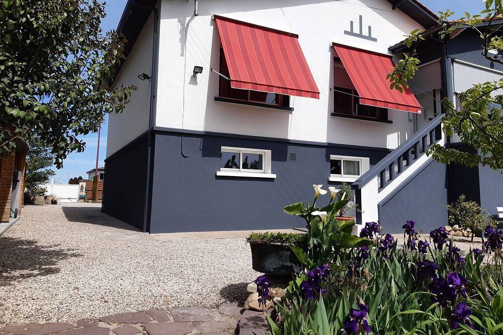 Appartement De Vacances pour 4 Personnes dans Bergerac, Périgord Pourpre