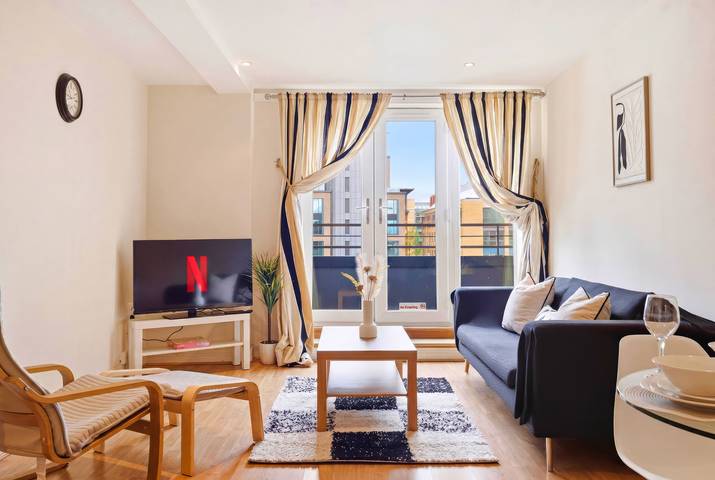 Appartement entier, Appartement de vacances pour 4 personnes avec balcon in Birmingham, Région de Birmingham