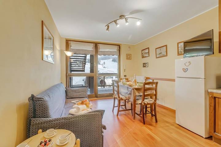 Apartamento de vacaciones para 4 personas, con balcón y piscina para niños, Familias con niños - 1