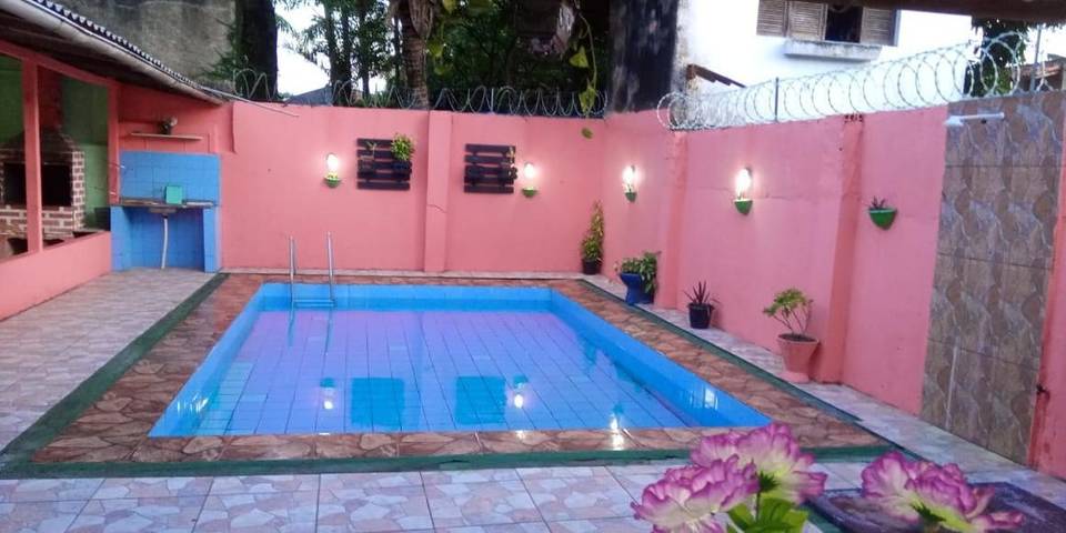 Casas e apartamentos de temporada para 11 pessoas, com jardim e piscina e ainda vista em Belém