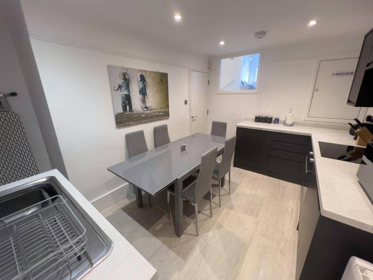 Entire apartment, Two-Bedroom Apartment in Royal Tunbridge Wells, Kent